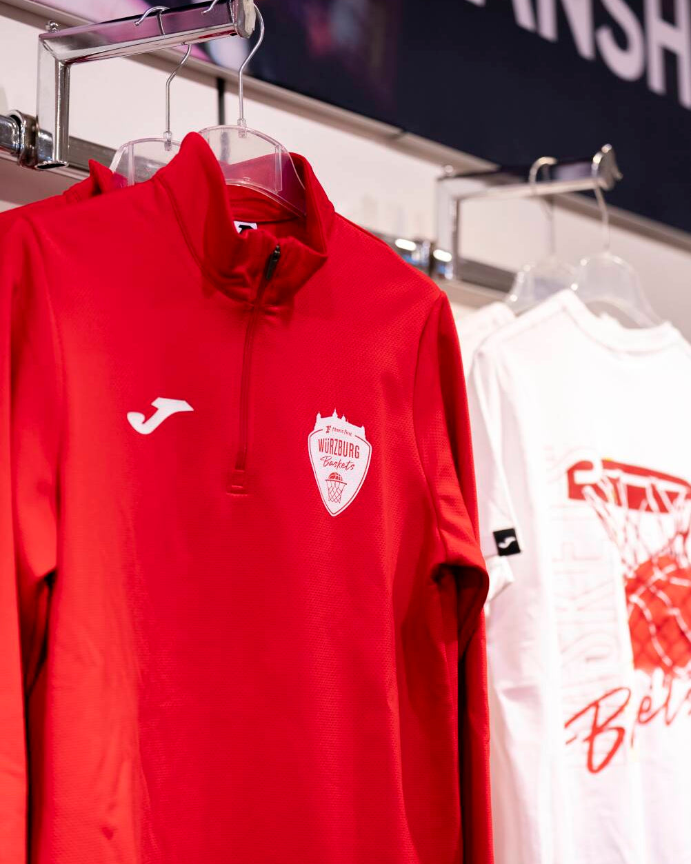 WB | Half-Zip rot - Fitness First Würzburg Baskets