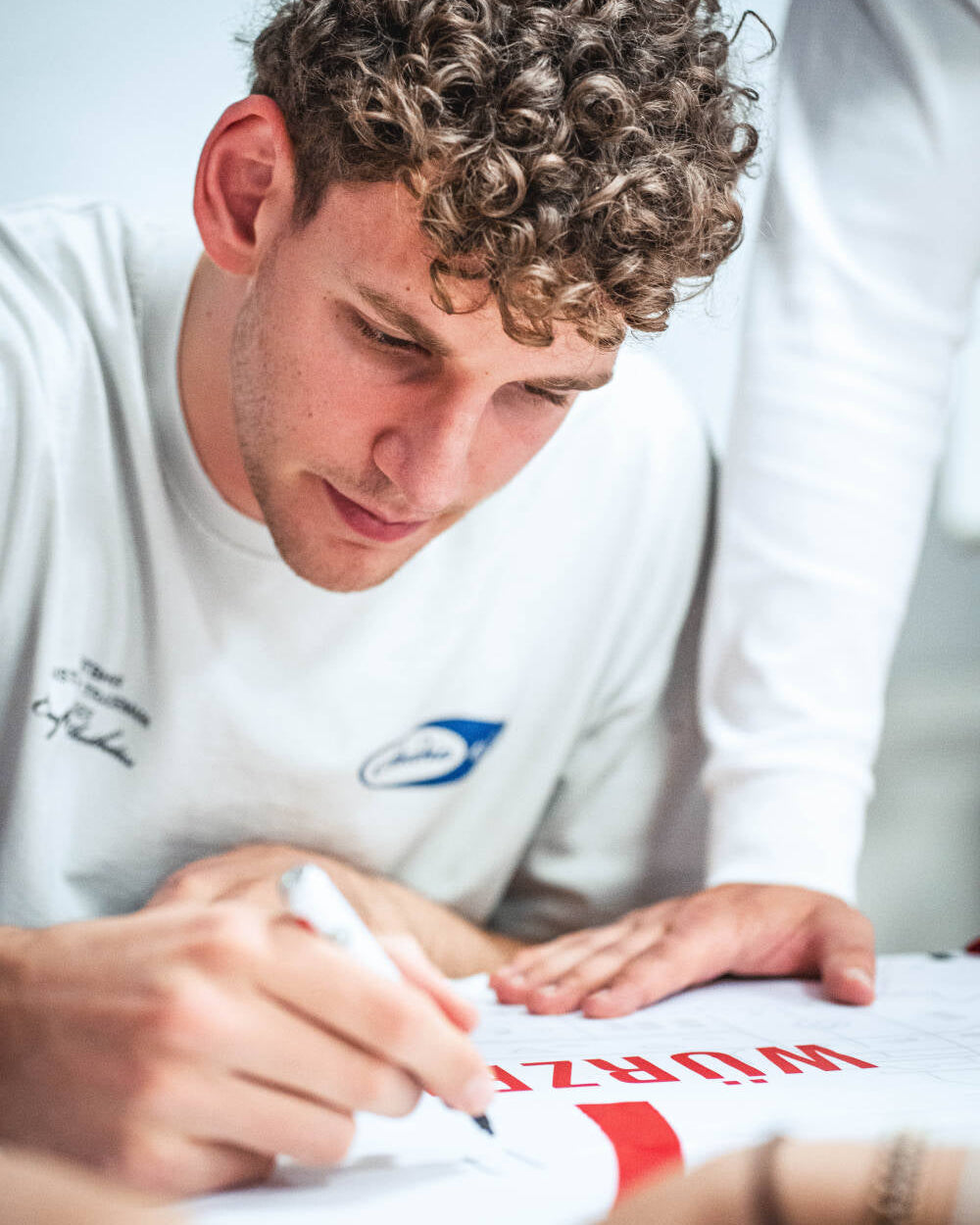 WB | signiertes Hannes Steinbach Away Jersey (2024/2025) - Fitness First Würzburg Baskets