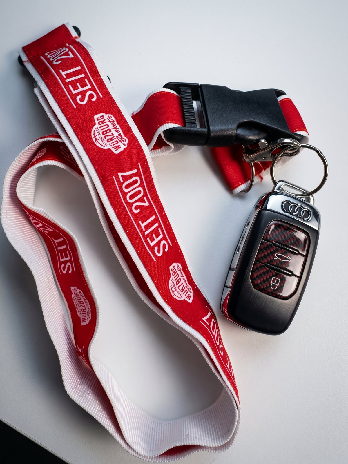 WB | Lanyard